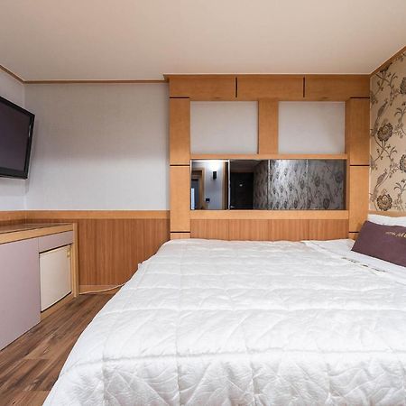 Mu Hotel Sasang Zewnętrze zdjęcie